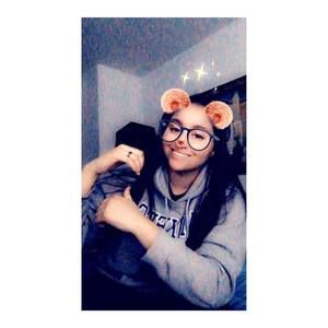 Meet your Posher, Roxanne